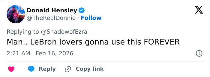 Video Of Michael Jordan Touching Young Fan At Daytona 500 Sparks Heated Debate Video Of Michael Jordan Touching Young Fan At Daytona 500 Sparks Heated Debate