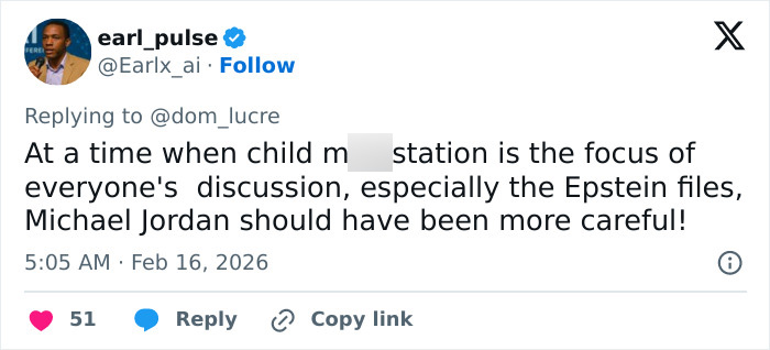Video Of Michael Jordan Touching Young Fan At Daytona 500 Sparks Heated Debate Video Of Michael Jordan Touching Young Fan At Daytona 500 Sparks Heated Debate