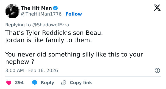 Video Of Michael Jordan Touching Young Fan At Daytona 500 Sparks Heated Debate Video Of Michael Jordan Touching Young Fan At Daytona 500 Sparks Heated Debate