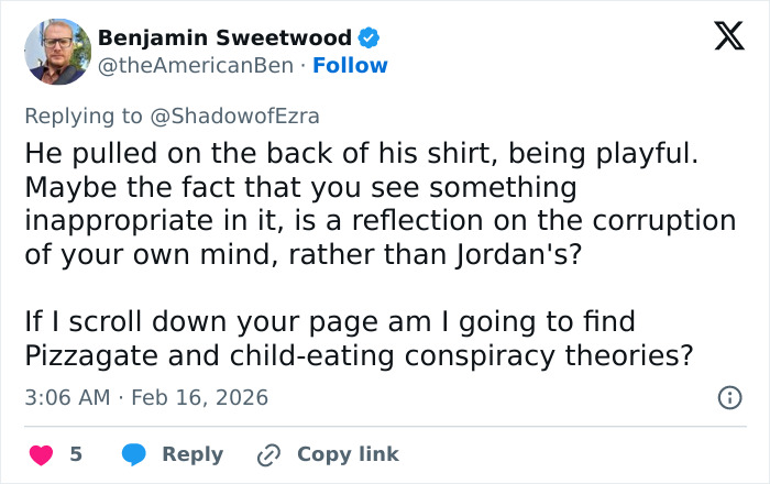 Video Of Michael Jordan Touching Young Fan At Daytona 500 Sparks Heated Debate Video Of Michael Jordan Touching Young Fan At Daytona 500 Sparks Heated Debate