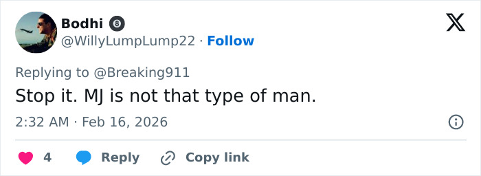 Video Of Michael Jordan Touching Young Fan At Daytona 500 Sparks Heated Debate Video Of Michael Jordan Touching Young Fan At Daytona 500 Sparks Heated Debate