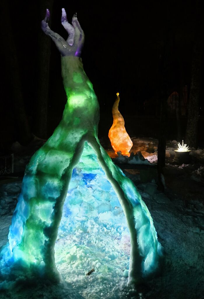 I’m A Stone Mason, Using Snow And Ice During The Winter To Make Art I’m A Stone Mason, Using Snow And Ice During The Winter To Make Art