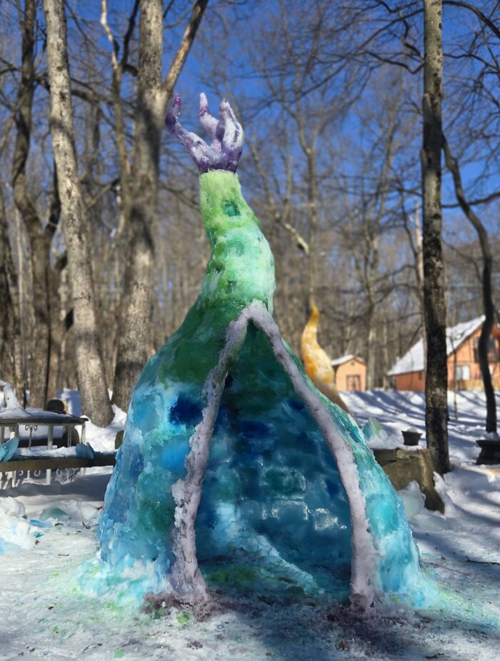 I’m A Stone Mason, Using Snow And Ice During The Winter To Make Art I’m A Stone Mason, Using Snow And Ice During The Winter To Make Art