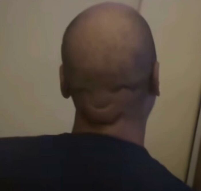 90 Times People Spotted A Face In An Everyday Thing And Just Had To Share (New Pics) 90 Times People Spotted A Face In An Everyday Thing And Just Had To Share (New Pics)