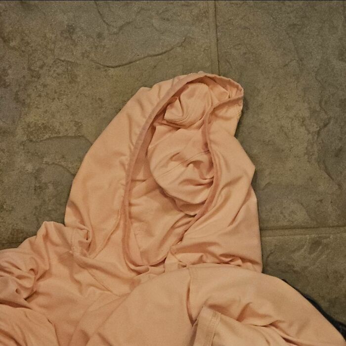 90 Times People Spotted A Face In An Everyday Thing And Just Had To Share (New Pics) 90 Times People Spotted A Face In An Everyday Thing And Just Had To Share (New Pics)