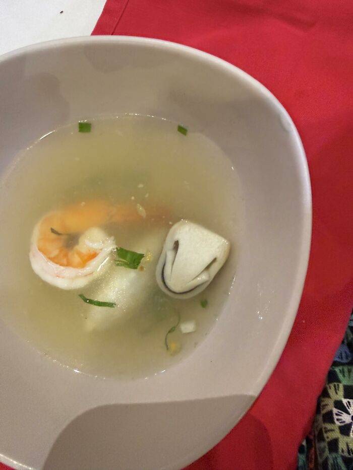 90 Times People Spotted A Face In An Everyday Thing And Just Had To Share (New Pics) 90 Times People Spotted A Face In An Everyday Thing And Just Had To Share (New Pics)