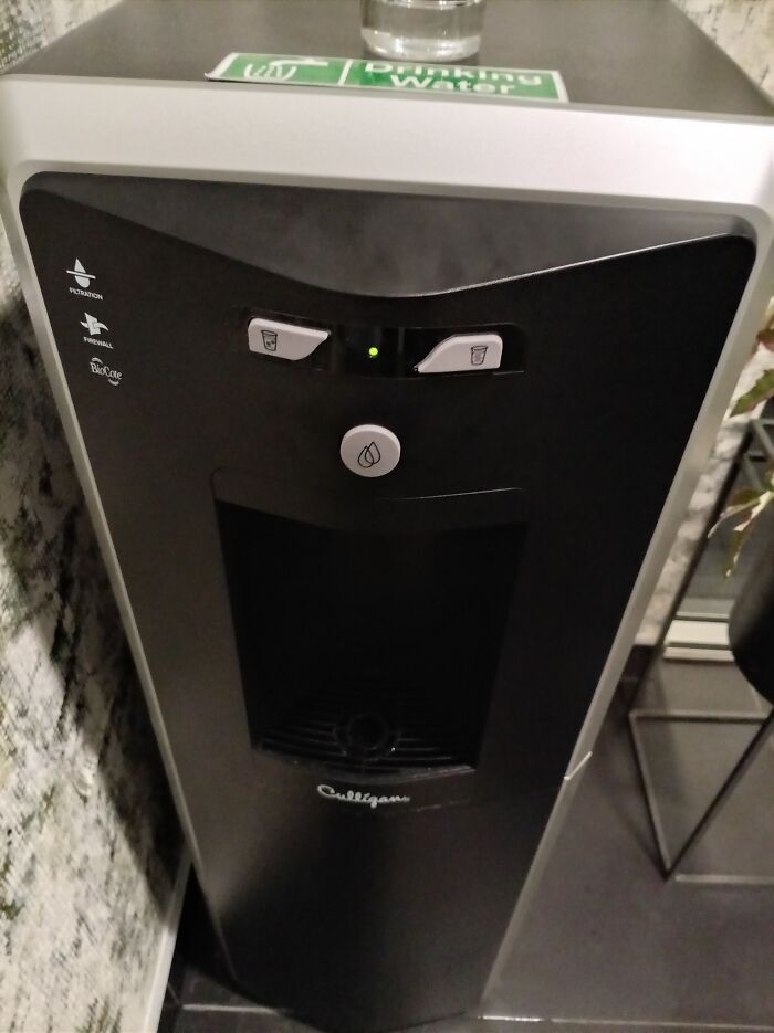 90 Times People Spotted A Face In An Everyday Thing And Just Had To Share (New Pics) 90 Times People Spotted A Face In An Everyday Thing And Just Had To Share (New Pics)