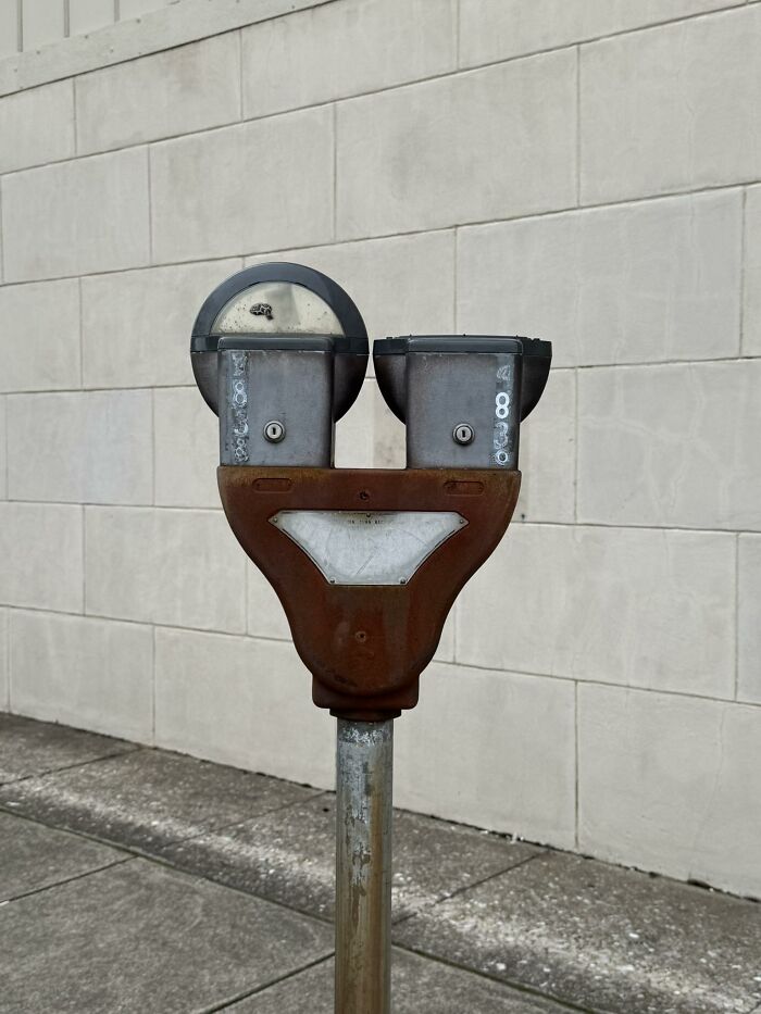 90 Times People Spotted A Face In An Everyday Thing And Just Had To Share (New Pics) 90 Times People Spotted A Face In An Everyday Thing And Just Had To Share (New Pics)