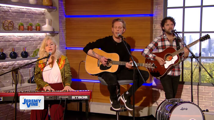 52 Celebrities Who Made Strange Exits From The Limelight 52 Celebrities Who Made Strange Exits From The Limelight