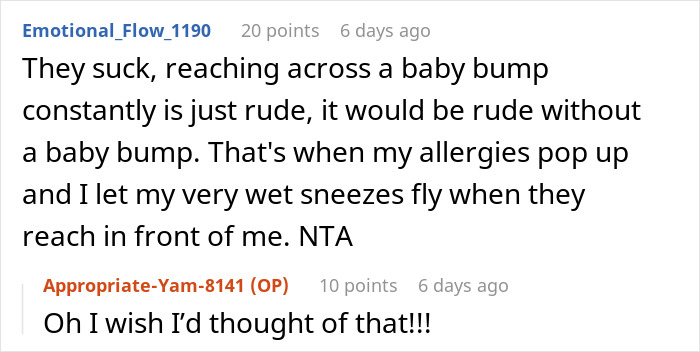 Heavily Pregnant Woman Stays In Her Seat She Paid For, Other Passengers Purposely Inconvenience Her Heavily Pregnant Woman Stays In Her Seat She Paid For, Other Passengers Purposely Inconvenience Her