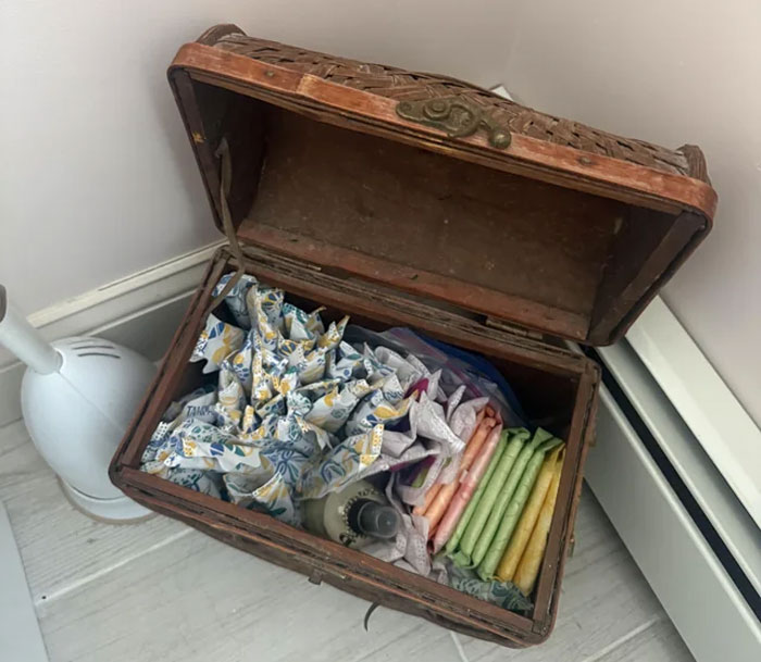 Guy Leaves Girlfriend’s Apartment Upset, She Later Finds Out It’s Because Of Period Products Guy Leaves Girlfriend’s Apartment Upset, She Later Finds Out It’s Because Of Period Products