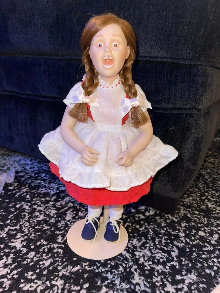 68 Wildly Questionable Thrift Store Treasures That Feel Like They Escaped Another Dimension