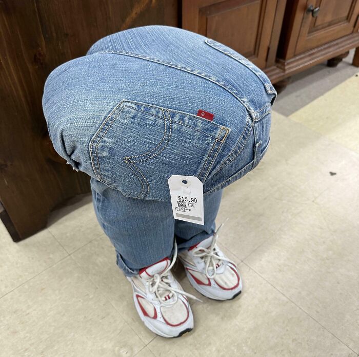 68 Wildly Questionable Thrift Store Treasures That Feel Like They Escaped Another Dimension