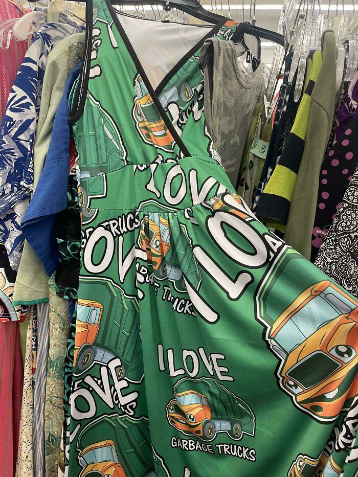 68 Wildly Questionable Thrift Store Treasures That Feel Like They Escaped Another Dimension