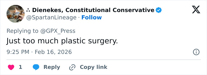 Woman’s “Strange Behavior” During White House Press Conference Goes Viral