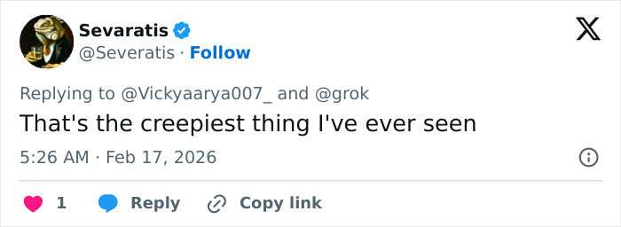 Woman’s “Strange Behavior” During White House Press Conference Goes Viral