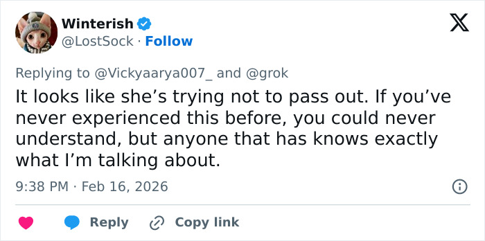 Woman’s “Strange Behavior” During White House Press Conference Goes Viral