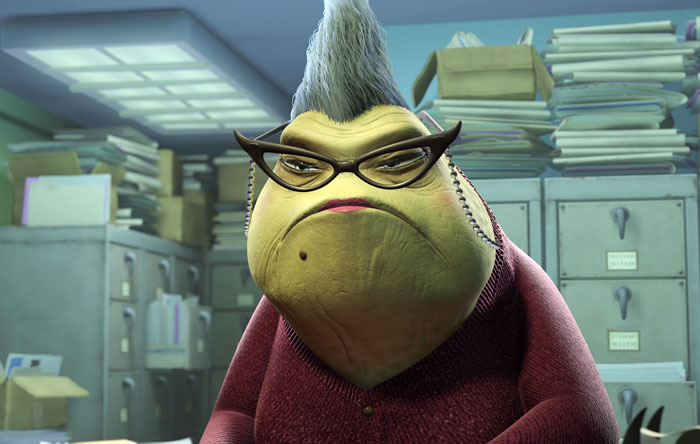 Woman Is Told Her Frumpy Clothes Aren&rsquo;t &ldquo;Professional,&rdquo; Reveals It’s Her Only Shield From Harassment