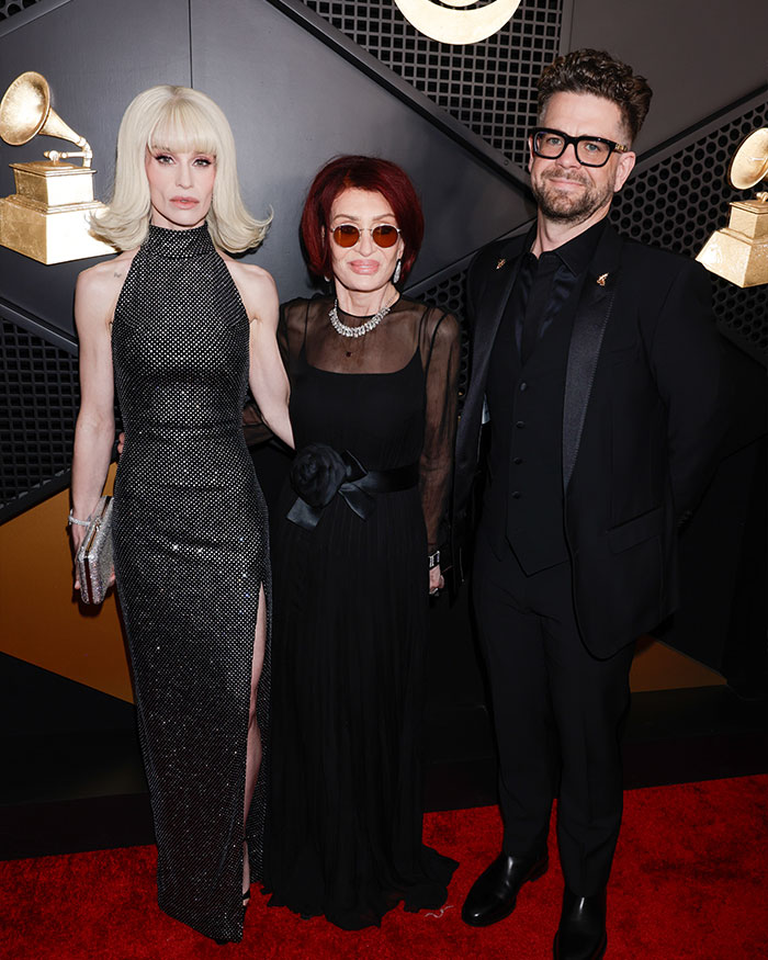 Kelly Osbourne’s Latest Look Draws Hollywood Attention, Friends Say In‑Person Reality Is ‘Scary’ Kelly Osbourne’s Latest Look Draws Hollywood Attention, Friends Say In‑Person Reality Is ‘Scary’