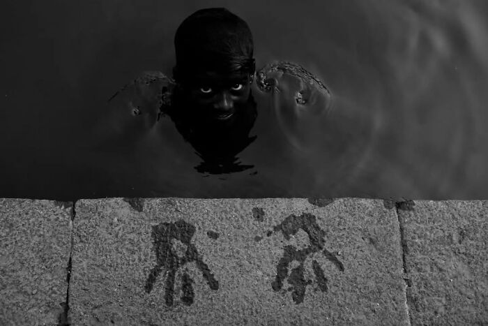 37 Of The Most Interesting Images Picked By The Decisive Moments Magazine (New Pics) 37 Of The Most Interesting Images Picked By The Decisive Moments Magazine (New Pics)