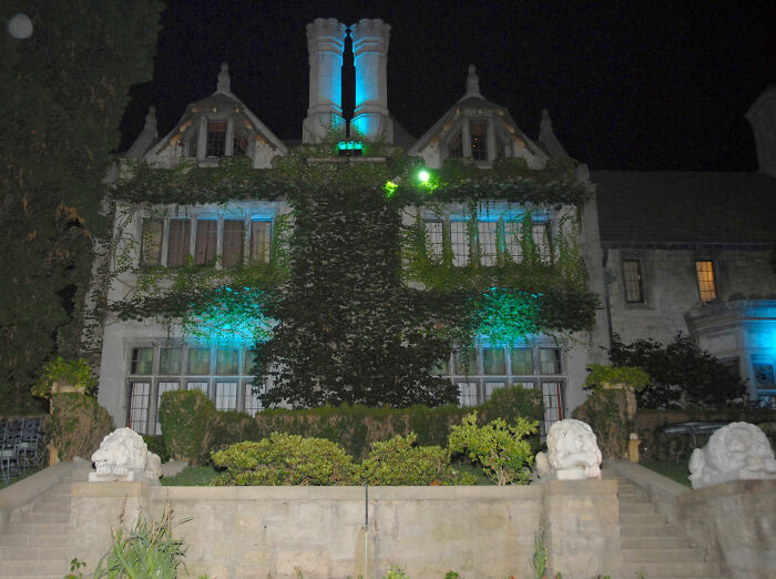 “Possibly Girls”: Hugh Hefner’s Widow Makes Bombshell Claim About The Playboy Founder “Possibly Girls”: Hugh Hefner’s Widow Makes Bombshell Claim About The Playboy Founder