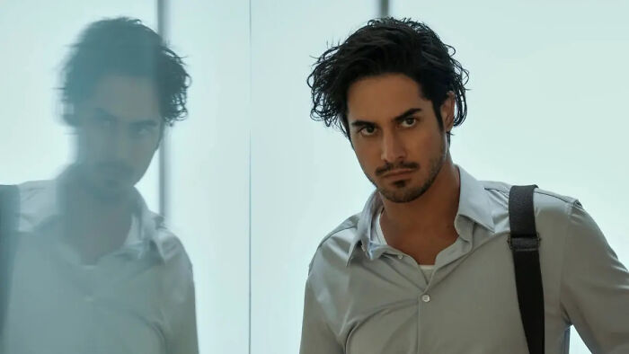 56 Days Ending, Explained: How The Show Changes The Book’s Climax 56 Days Ending, Explained: How The Show Changes The Book’s Climax