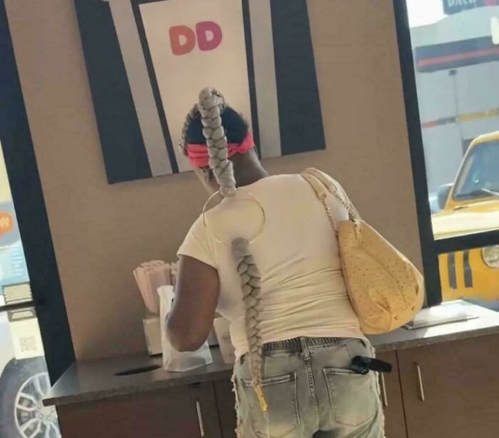 78 Tragic Hair Accidents That Might Make You Rethink Trusting A Hairstylist (New Pics) 78 Tragic Hair Accidents That Might Make You Rethink Trusting A Hairstylist (New Pics)