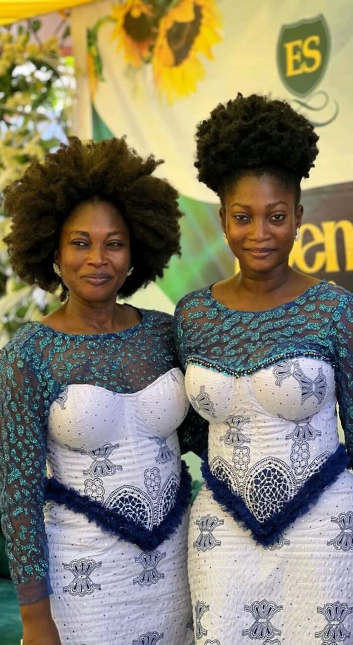 64 Parents Joined The Trend Of Sharing Photos With Their Kids That They Had Young