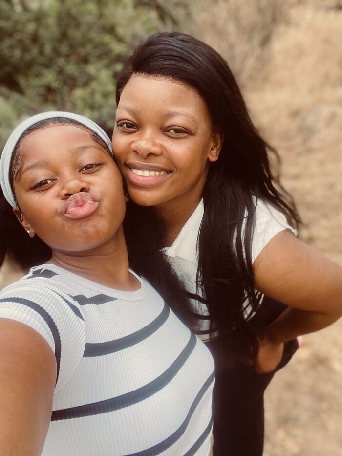 64 Parents Joined The Trend Of Sharing Photos With Their Kids That They Had Young