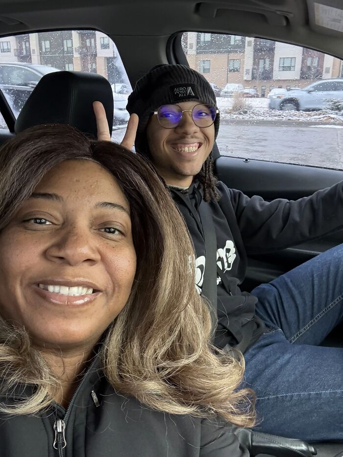 64 Parents Joined The Trend Of Sharing Photos With Their Kids That They Had Young