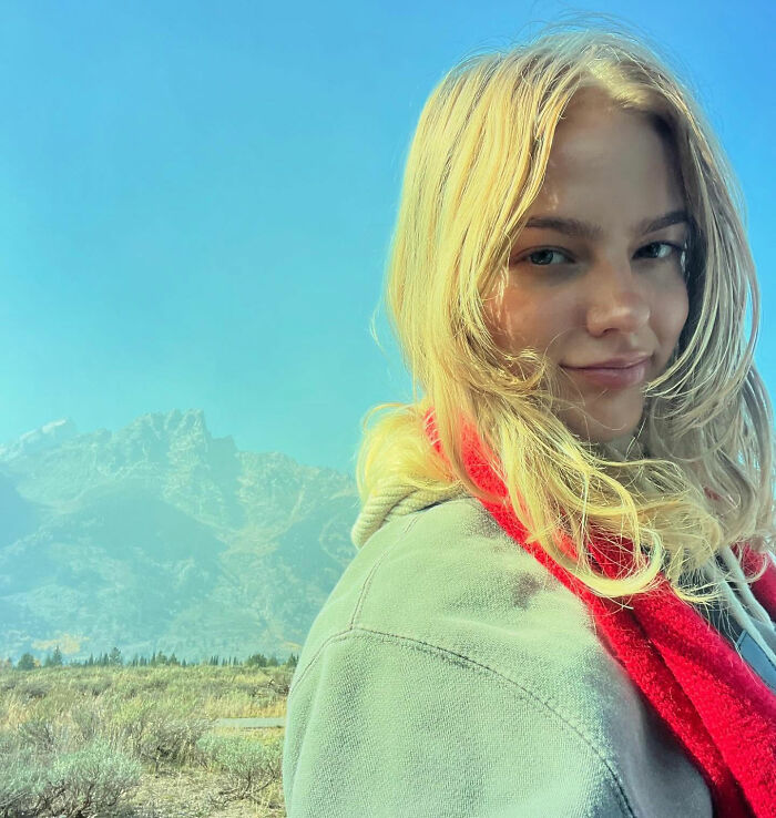 Despite Calling 911, Young Woman Loses Her Life Hiking New York’s Highest Peak With Her Dog