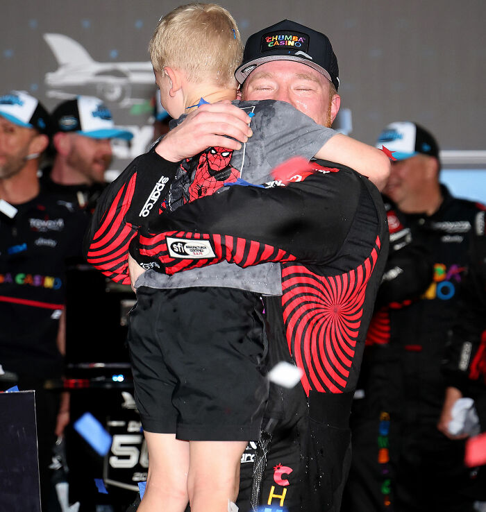 NASCAR Driver Breaks Silence After Michael Jordan’s Interaction With His 6YO Son Sparked Controversy