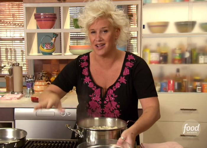 Police Report Unveils Devastating Alleged Details In Anne Burrell’s Tragic Passing Police Report Unveils Devastating Alleged Details In Anne Burrell’s Tragic Passing