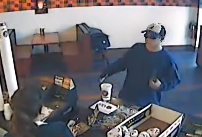 41 Times Criminals Were Shockingly Bad At What They Do