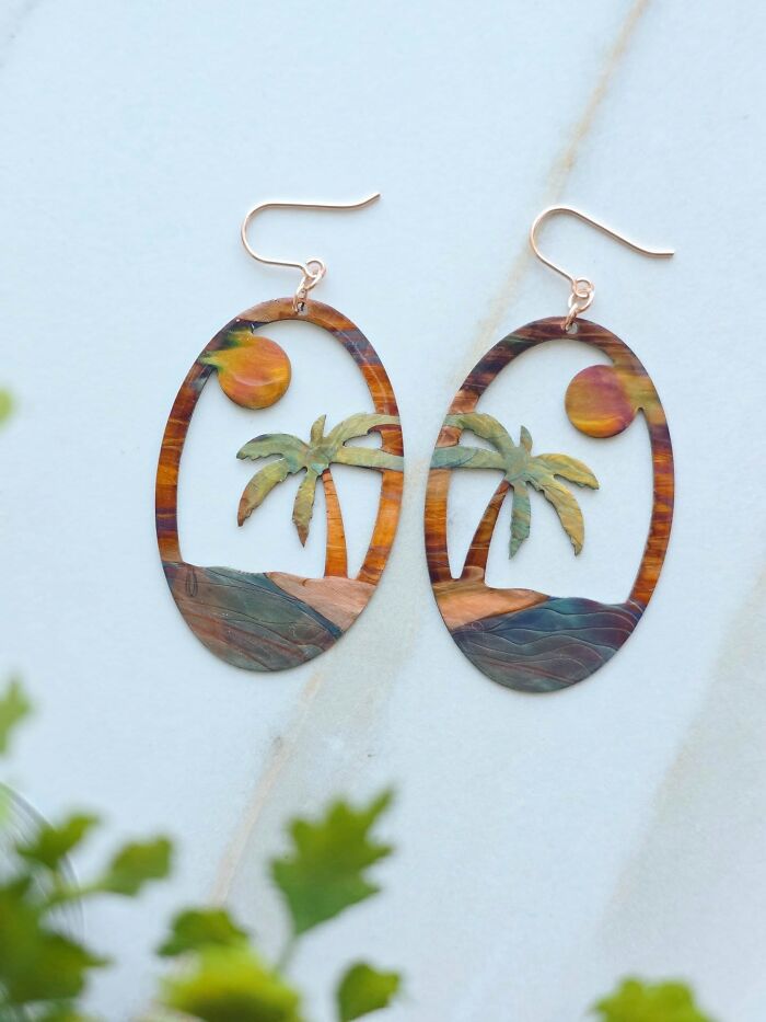 This Artist Turns Copper Into Rainbow-Colored Art Using Only Fire (50 Pics)