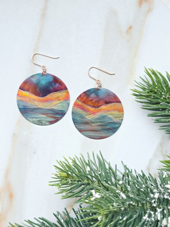 This Artist Turns Copper Into Rainbow-Colored Art Using Only Fire (50 Pics)