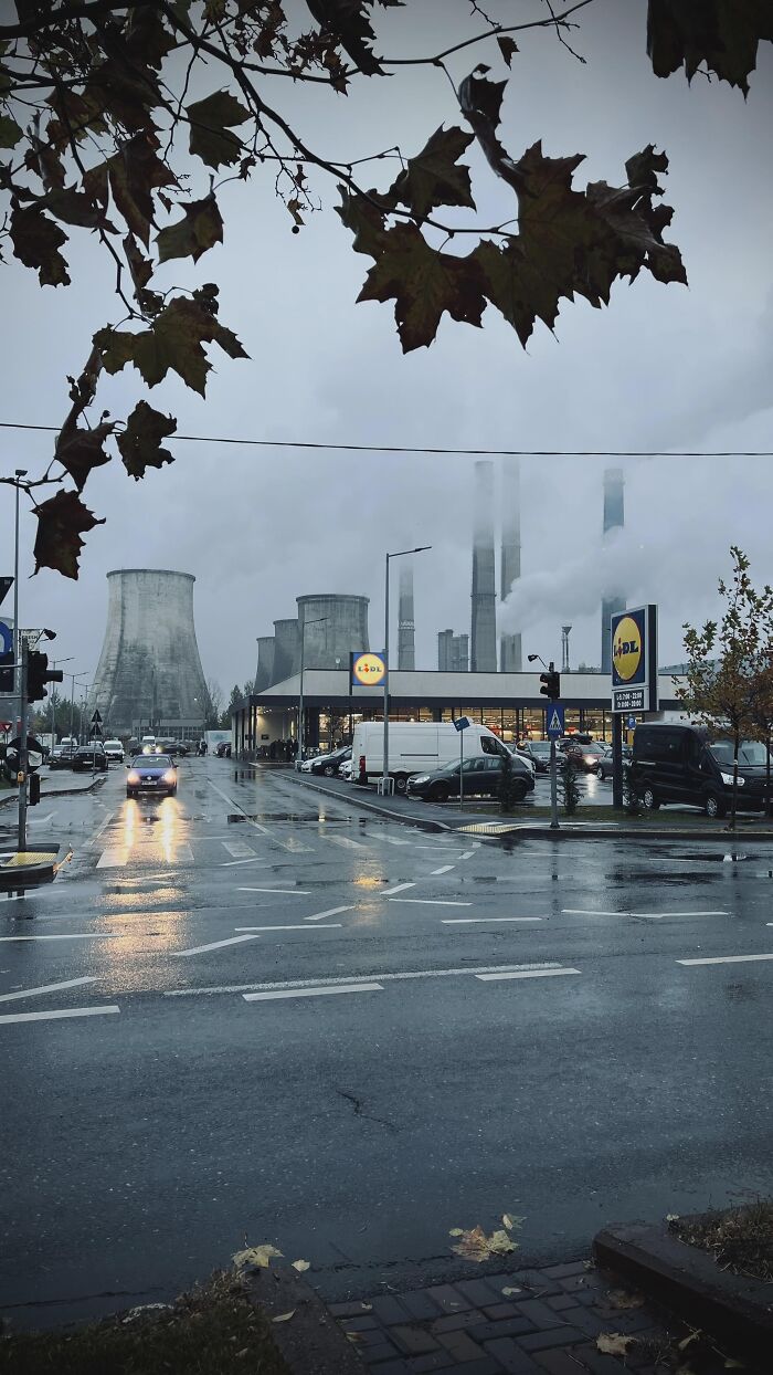 74 Horrifying Photos From All Over The World That Look Like A Dystopian Nightmare 74 Horrifying Photos From All Over The World That Look Like A Dystopian Nightmare