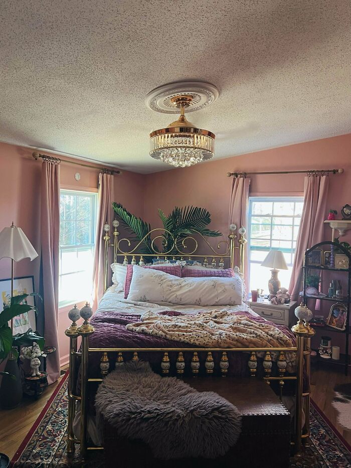 131 Times People Embraced ‘More Is More’ And Decked Out Their Homes (New Pics) 131 Times People Embraced ‘More Is More’ And Decked Out Their Homes (New Pics)