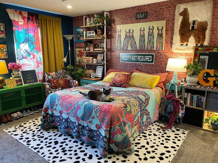 131 Times People Embraced ‘More Is More’ And Decked Out Their Homes (New Pics) 131 Times People Embraced ‘More Is More’ And Decked Out Their Homes (New Pics)