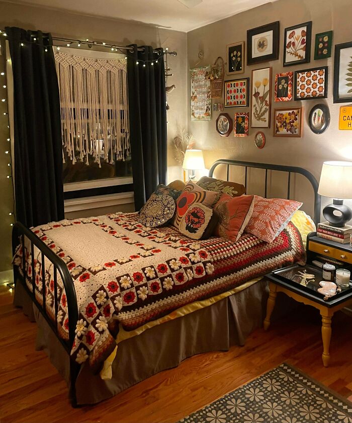 131 Times People Embraced ‘More Is More’ And Decked Out Their Homes (New Pics) 131 Times People Embraced ‘More Is More’ And Decked Out Their Homes (New Pics)