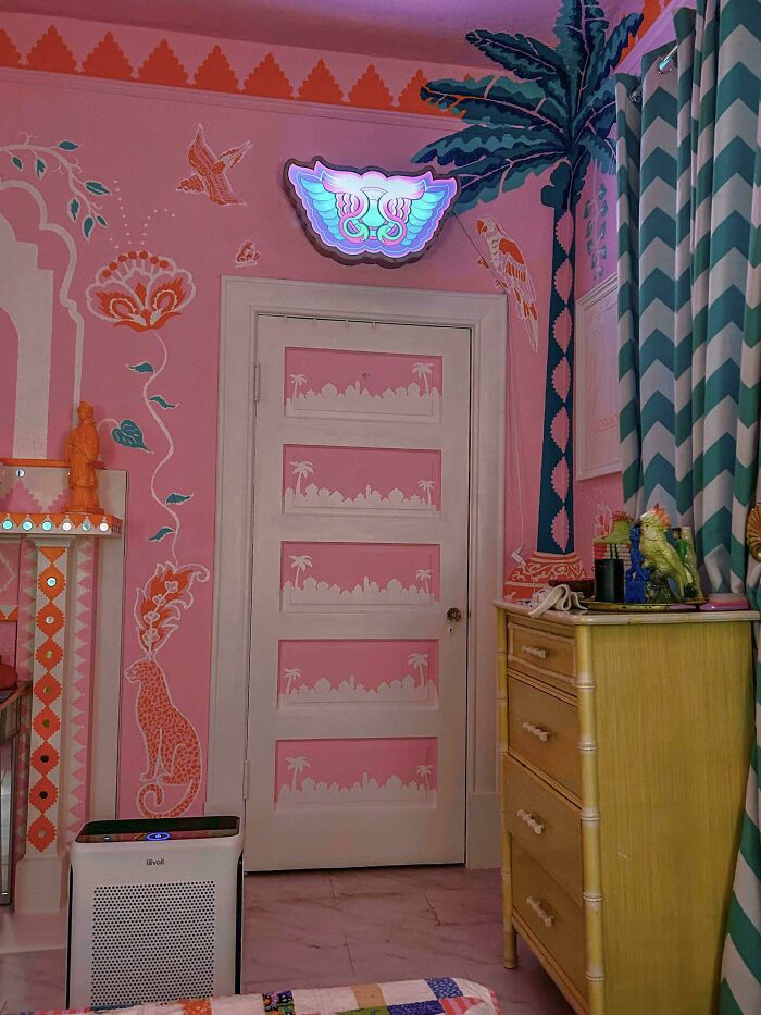 131 Times People Embraced ‘More Is More’ And Decked Out Their Homes (New Pics) 131 Times People Embraced ‘More Is More’ And Decked Out Their Homes (New Pics)