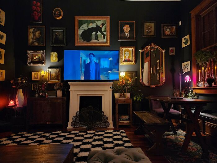 131 Times People Embraced ‘More Is More’ And Decked Out Their Homes (New Pics) 131 Times People Embraced ‘More Is More’ And Decked Out Their Homes (New Pics)