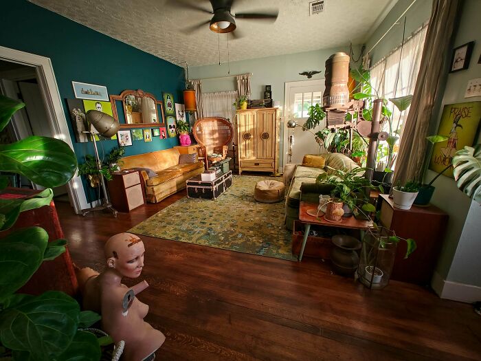 131 Times People Embraced ‘More Is More’ And Decked Out Their Homes (New Pics) 131 Times People Embraced ‘More Is More’ And Decked Out Their Homes (New Pics)