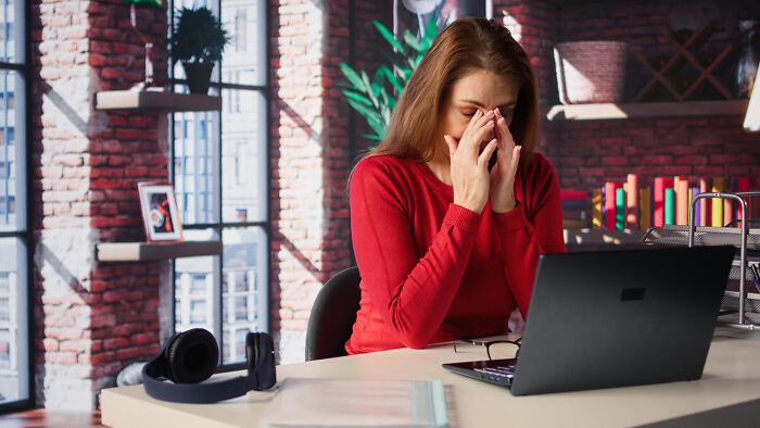 77 Toxic Workplace Moments Employees Still Cannot Believe 77 Toxic Workplace Moments Employees Still Cannot Believe
