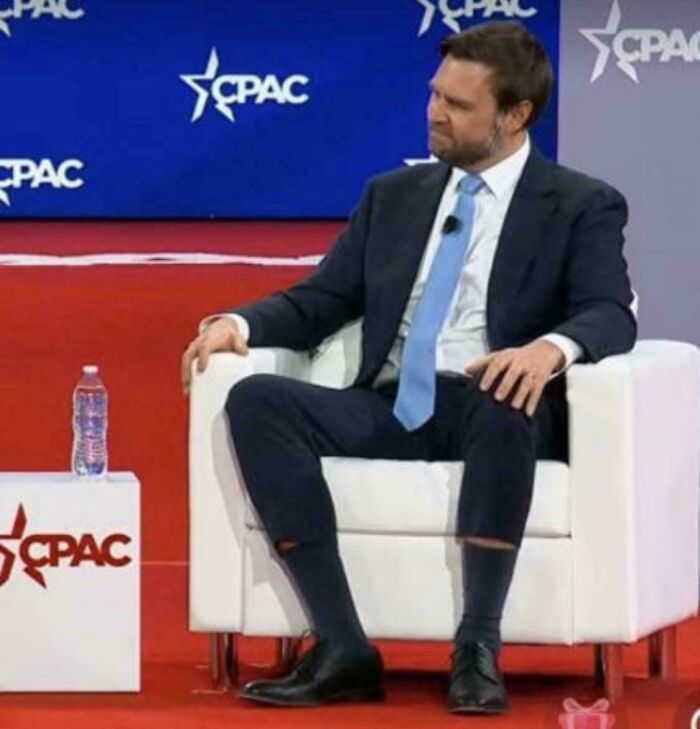 73 Times People Didn’t Realize How Cringe They Were Being (New Pics) 73 Times People Didn’t Realize How Cringe They Were Being (New Pics)