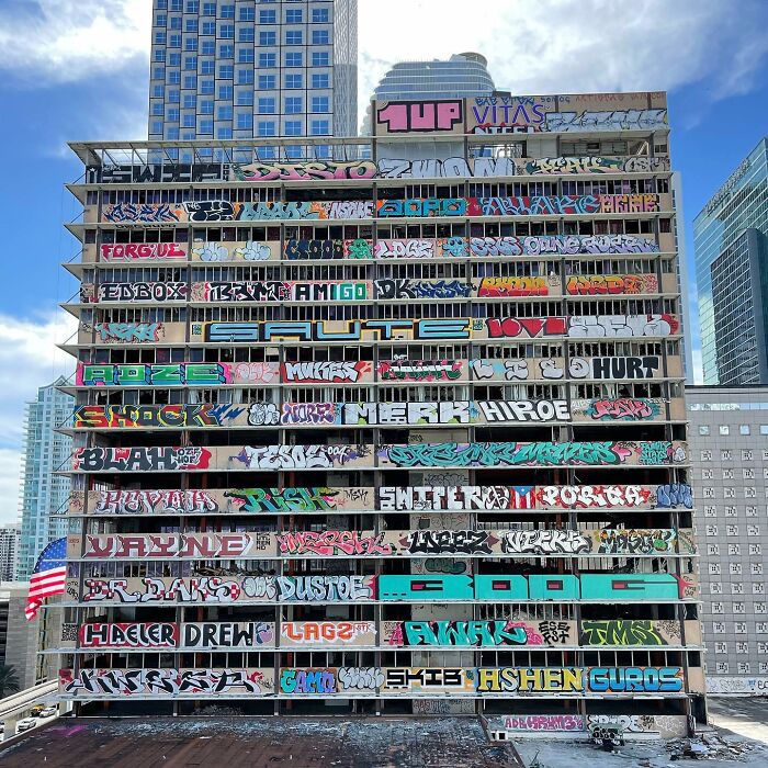 ‘Top Graffiti’: 80 Jaw-Dropping Street Art Murals That Turn Ordinary Walls Into Masterpieces ‘Top Graffiti’: 80 Jaw-Dropping Street Art Murals That Turn Ordinary Walls Into Masterpieces