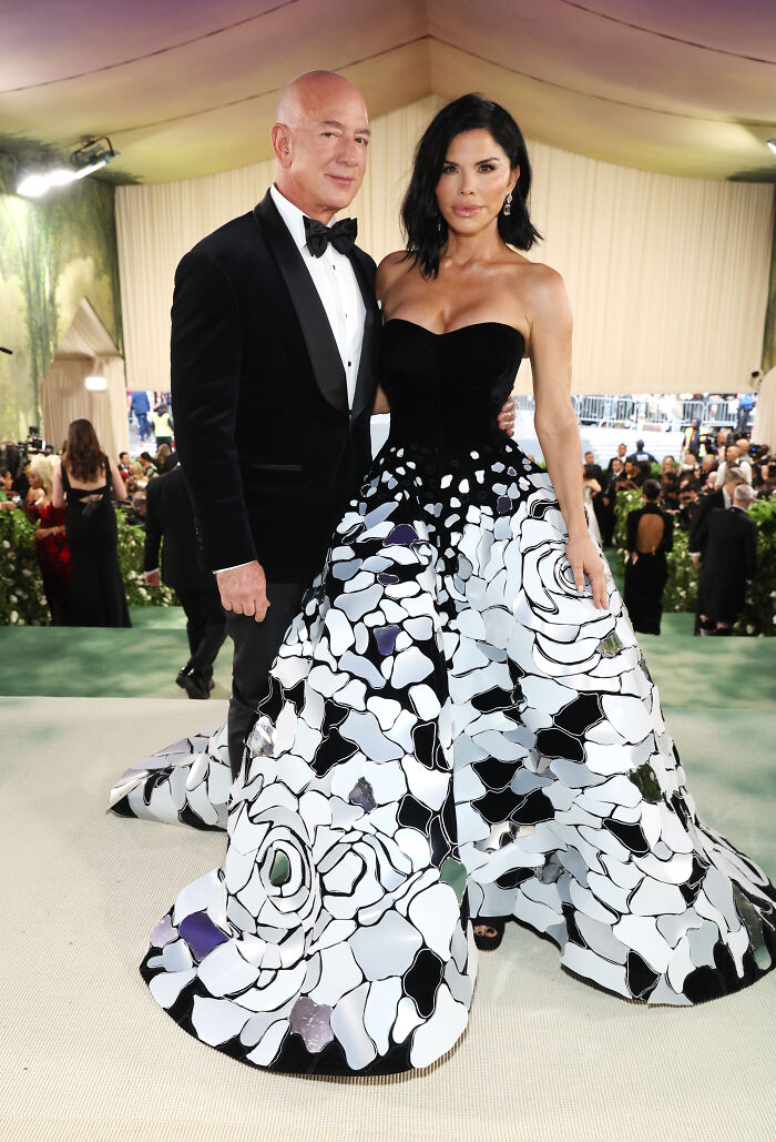 “It Will Still Be Underwhelming”: Met Gala’s Announcement Of 2026 Dress Code Sparks Controversy “It Will Still Be Underwhelming”: Met Gala’s Announcement Of 2026 Dress Code Sparks Controversy