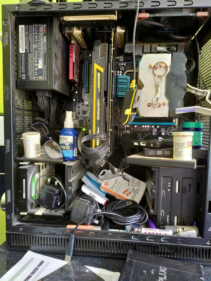 69 Times Boomers Tried To Use Technology And Failed Miserably