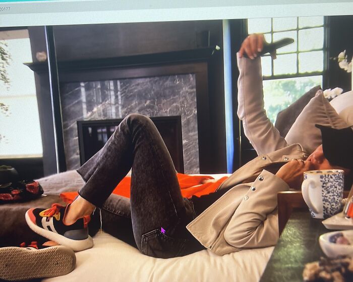 43 Red Flags That Scream &lsquo;Turn Around And Leave&rsquo; In Someone&rsquo;s Home