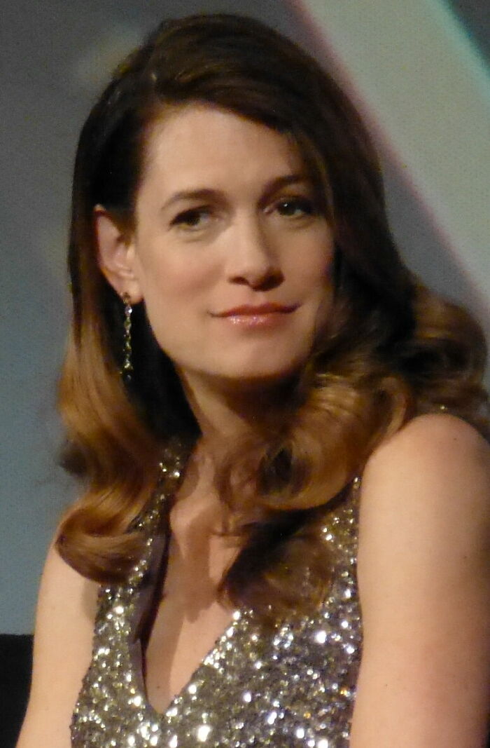 Gillian Flynn: Bio And Career Highlights Gillian Flynn: Bio And Career Highlights
